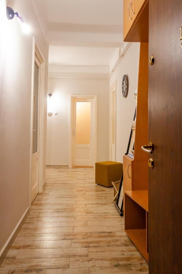 Cozy Family Apartments Braşov Buitenkant foto
